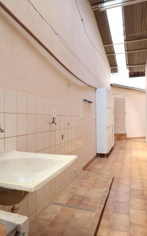 Casa para alugar com 200m², 3 quartos e 6 vagasÁrea de Serviço
