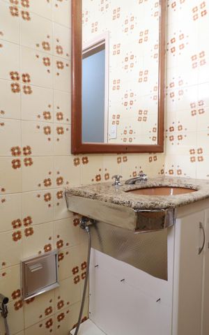 Casa para alugar com 200m², 3 quartos e 6 vagasBanheiro Social