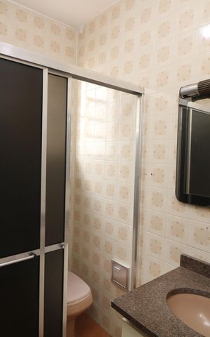 Casa para alugar com 241m², 3 quartos e 2 vagasBanheiro