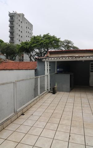 Casa para alugar com 241m², 3 quartos e 2 vagasÁrea de Serviço 2