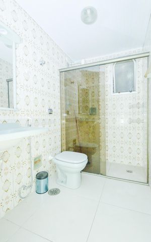 Apartamento para alugar com 135m², 3 quartos e 2 vagasBanheiro 