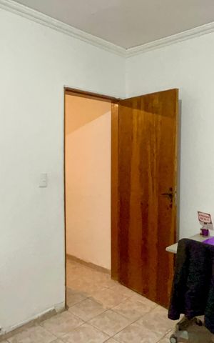 Casa à venda com 300m², 5 quartos e 5 vagas Casa à venda com 300m², 5 quartos e 5 vagasQuarto 4
