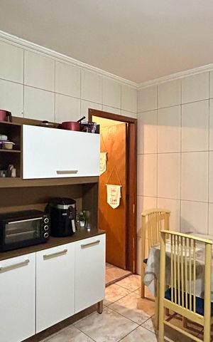 Casa à venda com 300m², 5 quartos e 5 vagas Casa à venda com 300m², 5 quartos e 5 vagasCozinha