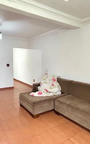 Casa à venda com 300m², 5 quartos e 5 vagas Casa à venda com 300m², 5 quartos e 5 vagasSala