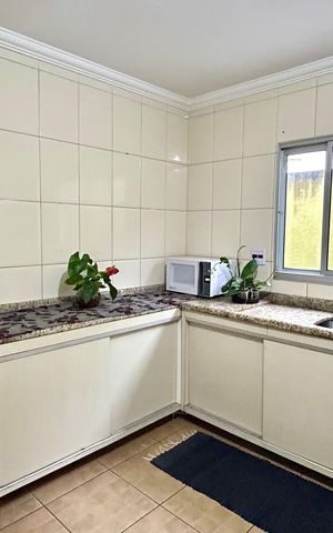 Casa à venda com 300m², 5 quartos e 5 vagas Casa à venda com 300m², 5 quartos e 5 vagasCozinha