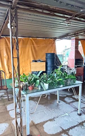 Casa à venda com 300m², 5 quartos e 5 vagas Casa à venda com 300m², 5 quartos e 5 vagasChurrasqueira