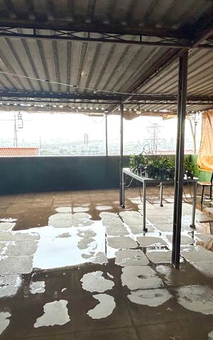 Casa à venda com 300m², 5 quartos e 5 vagas Casa à venda com 300m², 5 quartos e 5 vagasChurrasqueira
