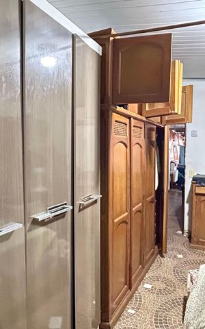 Casa à venda com 300m², 5 quartos e 5 vagas Casa à venda com 300m², 5 quartos e 5 vagasQuarto 5