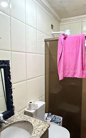 Casa à venda com 300m², 5 quartos e 5 vagas Casa à venda com 300m², 5 quartos e 5 vagasBanheiro 1