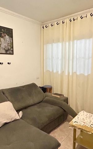 Casa à venda com 300m², 5 quartos e 5 vagas Casa à venda com 300m², 5 quartos e 5 vagasSala