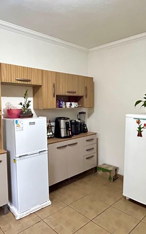 Casa à venda com 300m², 5 quartos e 5 vagas Casa à venda com 300m², 5 quartos e 5 vagasCozinha