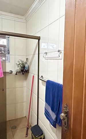 Casa à venda com 300m², 5 quartos e 5 vagas Casa à venda com 300m², 5 quartos e 5 vagasBanheiro 1