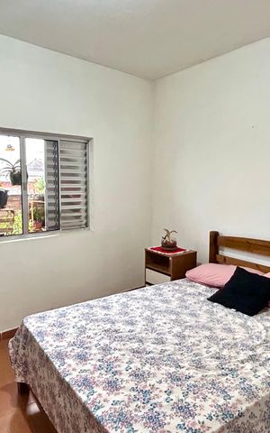 Casa à venda com 300m², 5 quartos e 5 vagas Casa à venda com 300m², 5 quartos e 5 vagasQuarto 2