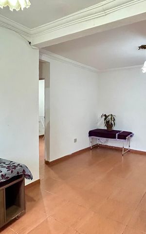 Casa à venda com 300m², 5 quartos e 5 vagas Casa à venda com 300m², 5 quartos e 5 vagasSala