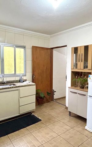 Casa à venda com 300m², 5 quartos e 5 vagas Casa à venda com 300m², 5 quartos e 5 vagasCozinha