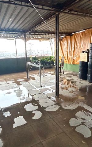 Casa à venda com 300m², 5 quartos e 5 vagas Casa à venda com 300m², 5 quartos e 5 vagasChurrasqueira
