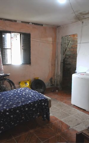 Casa à venda com 250m², 3 quartos e 3 vagas Casa à venda com 250m², 3 quartos e 3 vagasSuíte