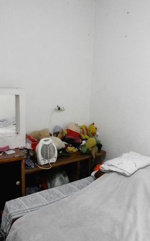 Casa à venda com 250m², 3 quartos e 3 vagas Casa à venda com 250m², 3 quartos e 3 vagasQuarto 2