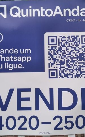 Casa à venda com 141m², 1 quarto e 1 vaga Casa à venda com 141m², 1 quarto e 1 vagaFachada
