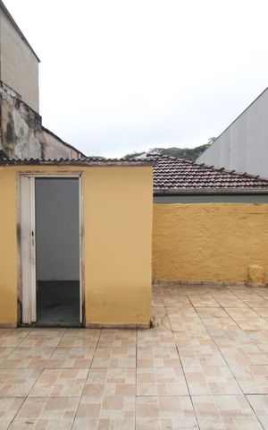 Casa à venda com 141m², 1 quarto e 1 vagaÁrea de Serviço
