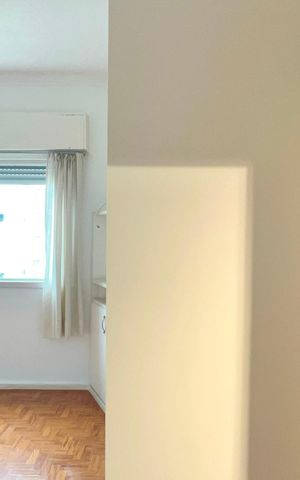 Apartamento para alugar com 140m², 3 quartos e 1 vaga Apartamento para alugar com 140m², 3 quartos e 1 vagaSuite