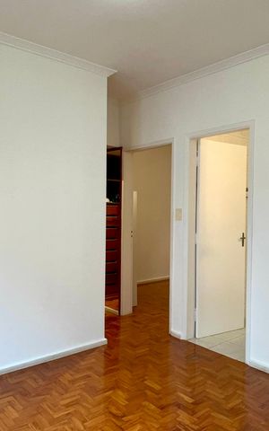 Apartamento para alugar com 140m², 3 quartos e 1 vaga Apartamento para alugar com 140m², 3 quartos e 1 vagaSuite