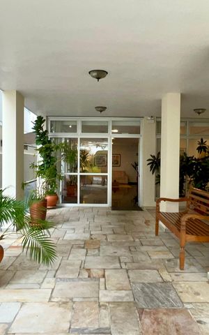 Apartamento para alugar com 140m², 3 quartos e 1 vaga Apartamento para alugar com 140m², 3 quartos e 1 vagaHall de entrada
