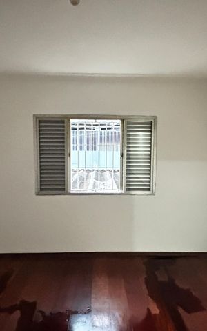 Casa para alugar com 50m², 3 quartos e 2 vagas Casa para alugar com 50m², 3 quartos e 2 vagasQuarto 1