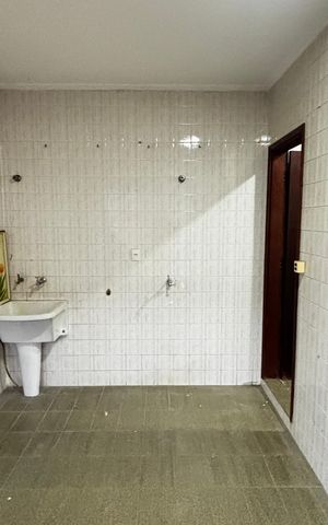 Casa para alugar com 50m², 3 quartos e 2 vagas Casa para alugar com 50m², 3 quartos e 2 vagasÁrea de Serviço