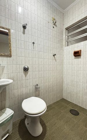 Casa para alugar com 50m², 3 quartos e 2 vagas Casa para alugar com 50m², 3 quartos e 2 vagasÁrea de Serviço - Banheiro