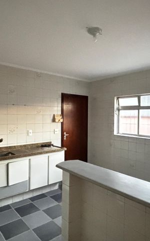 Casa para alugar com 50m², 3 quartos e 2 vagas Casa para alugar com 50m², 3 quartos e 2 vagasCozinha