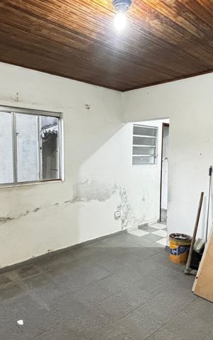 Casa para alugar com 50m², 3 quartos e 2 vagas Casa para alugar com 50m², 3 quartos e 2 vagasEdícula - Sala