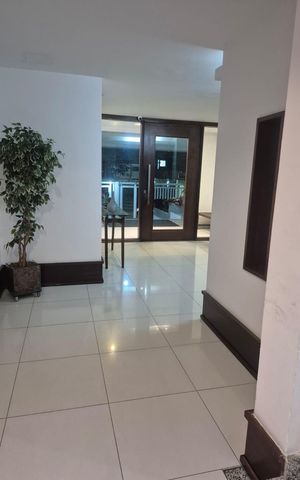 Apartamento à venda com 85m², 3 quartos e 2 vagas Apartamento à venda com 85m², 3 quartos e 2 vagasÁrea externa