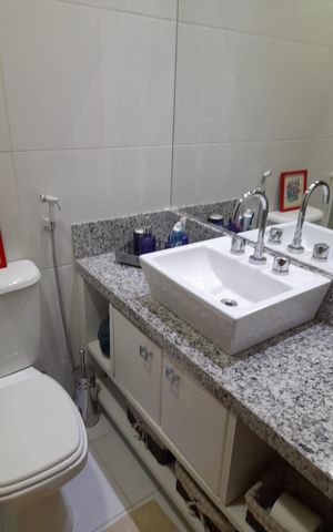 Apartamento à venda com 85m², 3 quartos e 2 vagas Apartamento à venda com 85m², 3 quartos e 2 vagasBanheiro