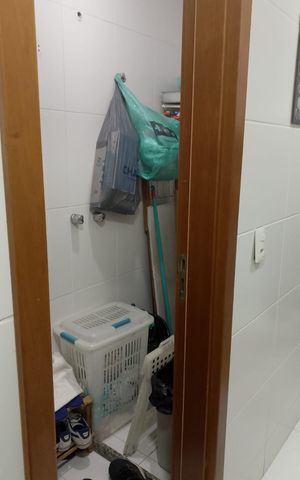 Apartamento à venda com 85m², 3 quartos e 2 vagas Apartamento à venda com 85m², 3 quartos e 2 vagasÁrea de serviço