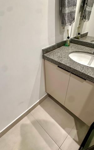 Studio à venda com 26m², 1 quarto e sem vaga Studio à venda com 26m², 1 quarto e sem vagaBanheiro