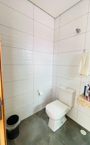 Casa para alugar com 232m², 4 quartos e 2 vagas Casa para alugar com 232m², 4 quartos e 2 vagasBanheiro da suíte 2