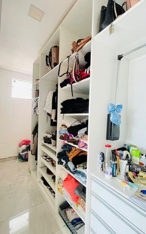 Casa para alugar com 232m², 4 quartos e 2 vagas Casa para alugar com 232m², 4 quartos e 2 vagasSuíte 3