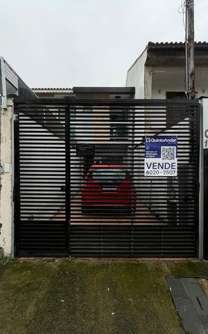 Casa à venda com 109m², 2 quartos e 2 vagas Casa à venda com 109m², 2 quartos e 2 vagasFachada + Placa