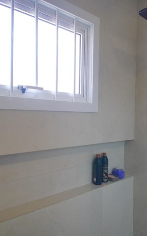 Casa para alugar com 117m², 2 quartos e 2 vagasBanheiro 