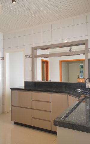 Casa para alugar com 117m², 2 quartos e 2 vagasCozinha