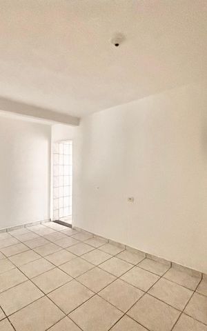 Casa para alugar com 117m², 3 quartos e 2 vagas Casa para alugar com 117m², 3 quartos e 2 vagasSala