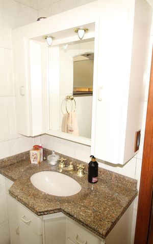 Casa à venda com 300m², 4 quartos e 3 vagasBanheiro da Suíte 3