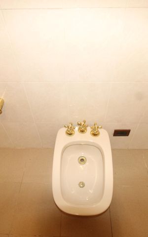 Casa à venda com 300m², 4 quartos e 3 vagasBanheiro