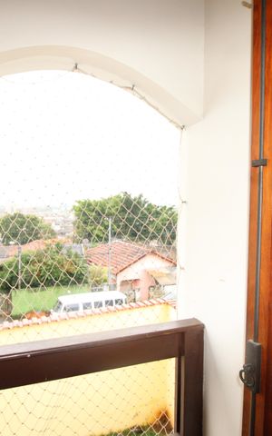 Casa à venda com 300m², 4 quartos e 3 vagasVaranda do quarto 2