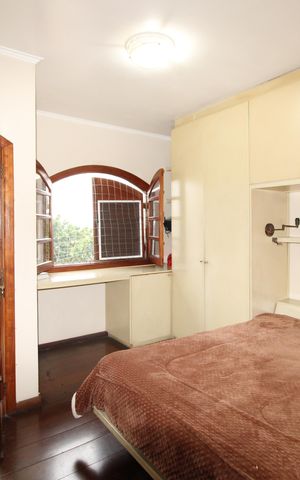 Casa à venda com 300m², 4 quartos e 3 vagasQuarto 2
