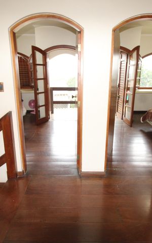 Casa à venda com 300m², 4 quartos e 3 vagasHall social