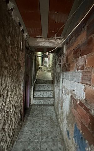 Casa à venda com 250m², 2 quartos e 2 vagas Casa à venda com 250m², 2 quartos e 2 vagasQuintal