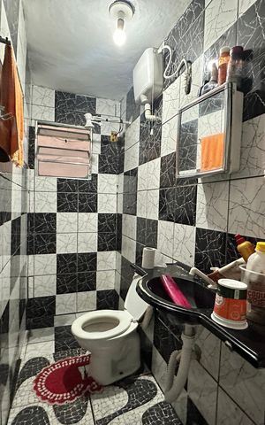 Casa à venda com 250m², 2 quartos e 2 vagas Casa à venda com 250m², 2 quartos e 2 vagasBanheiro