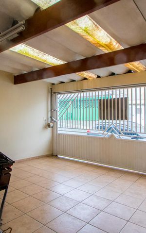 Casa à venda com 152m², 3 quartos e 2 vagasGaragem